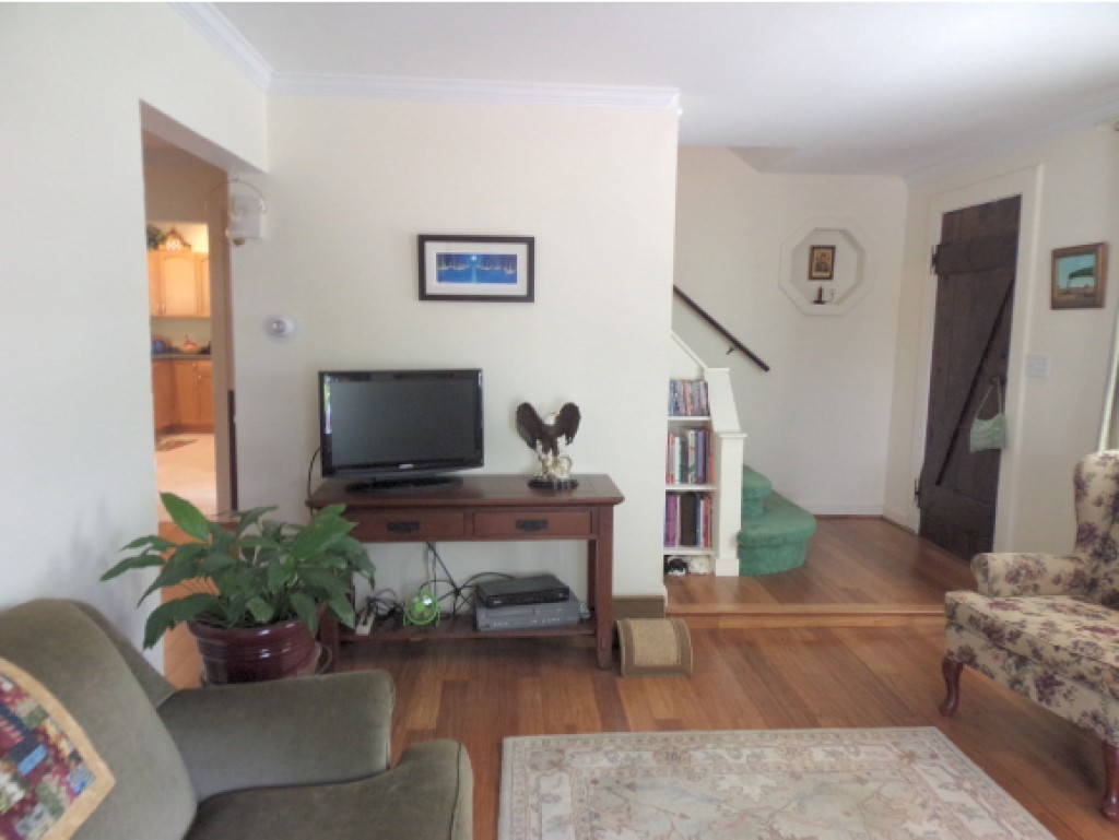 212 Prospect Street Bennington, VT 05201 - Photo 5 of 16 Gallery Image 5