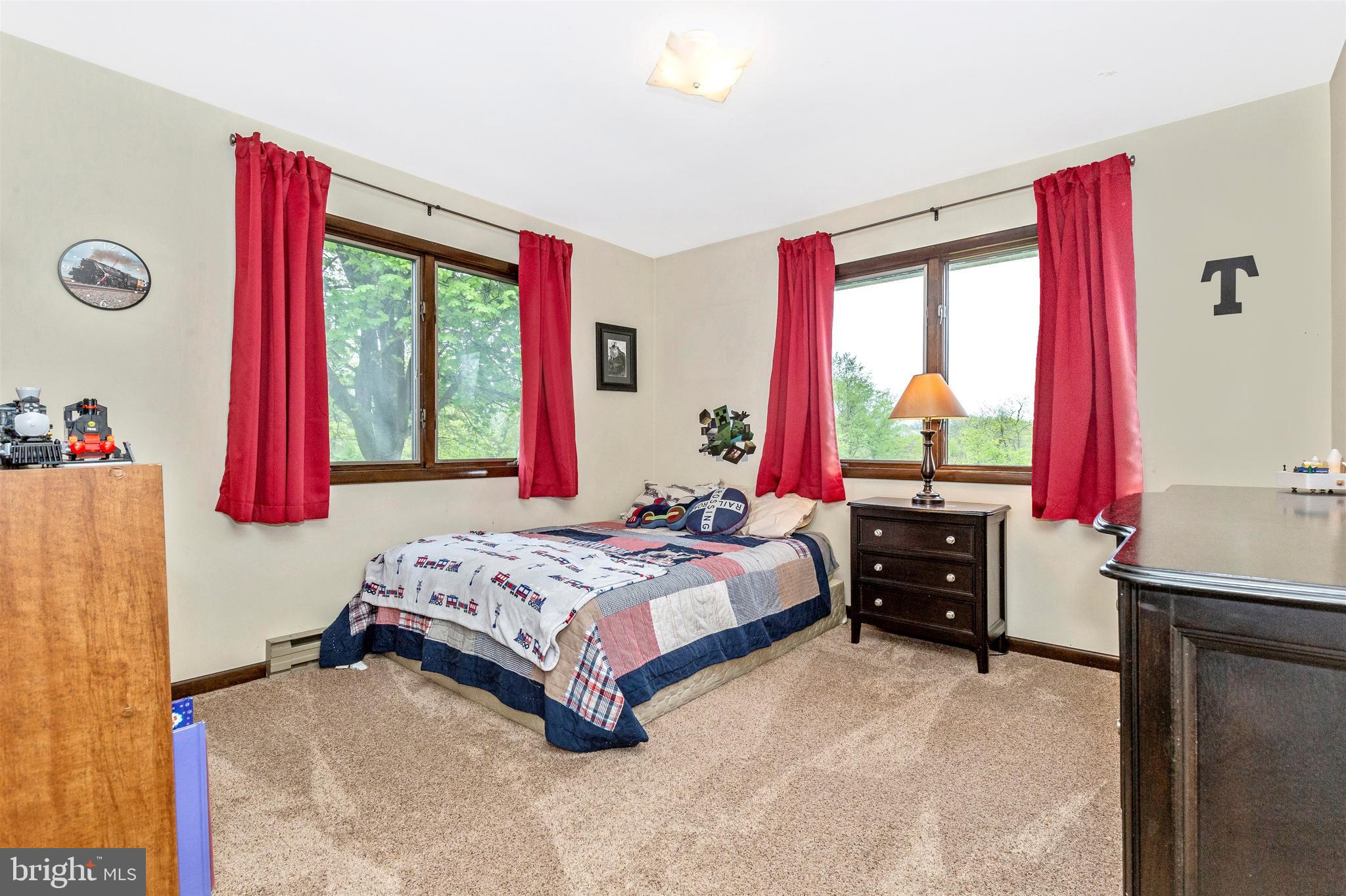 2812 Monument Road Myersville, MD 21773 - Photo 21 of 49 Bedroom 3