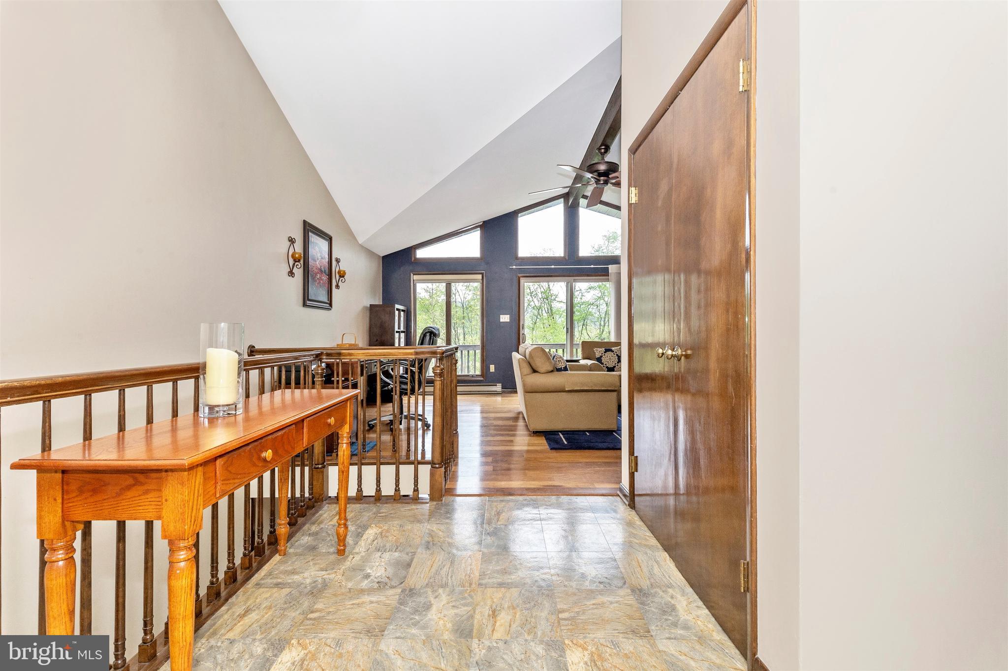 2812 Monument Road Myersville, MD 21773 - Photo 4 of 49 Foyer