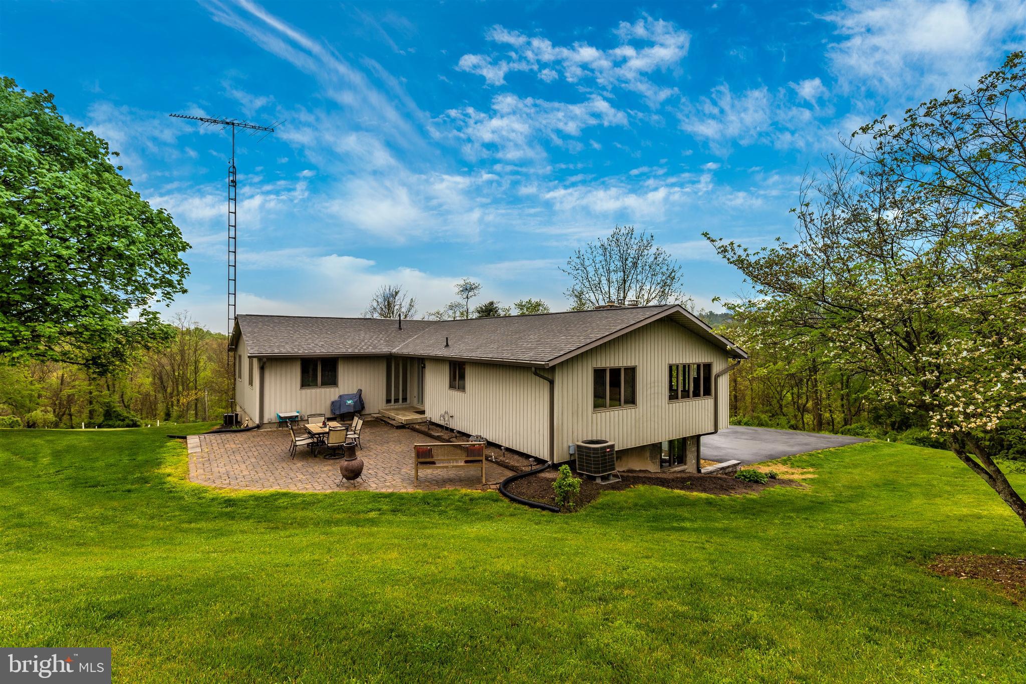 2812 Monument Road Myersville, MD 21773 - Photo 36 of 49 Exterior - Rear