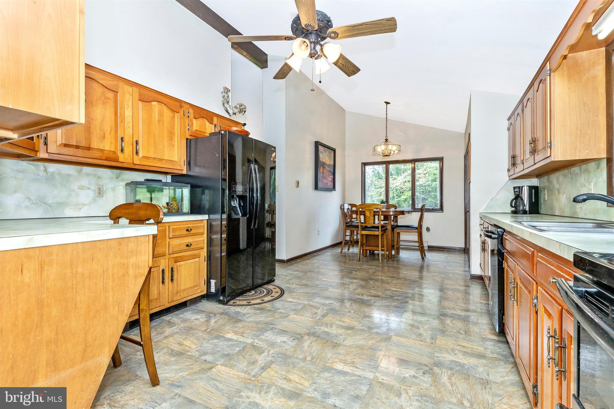2812 Monument Road Myersville, MD 21773 - Photo 10 of 49 Kitchen