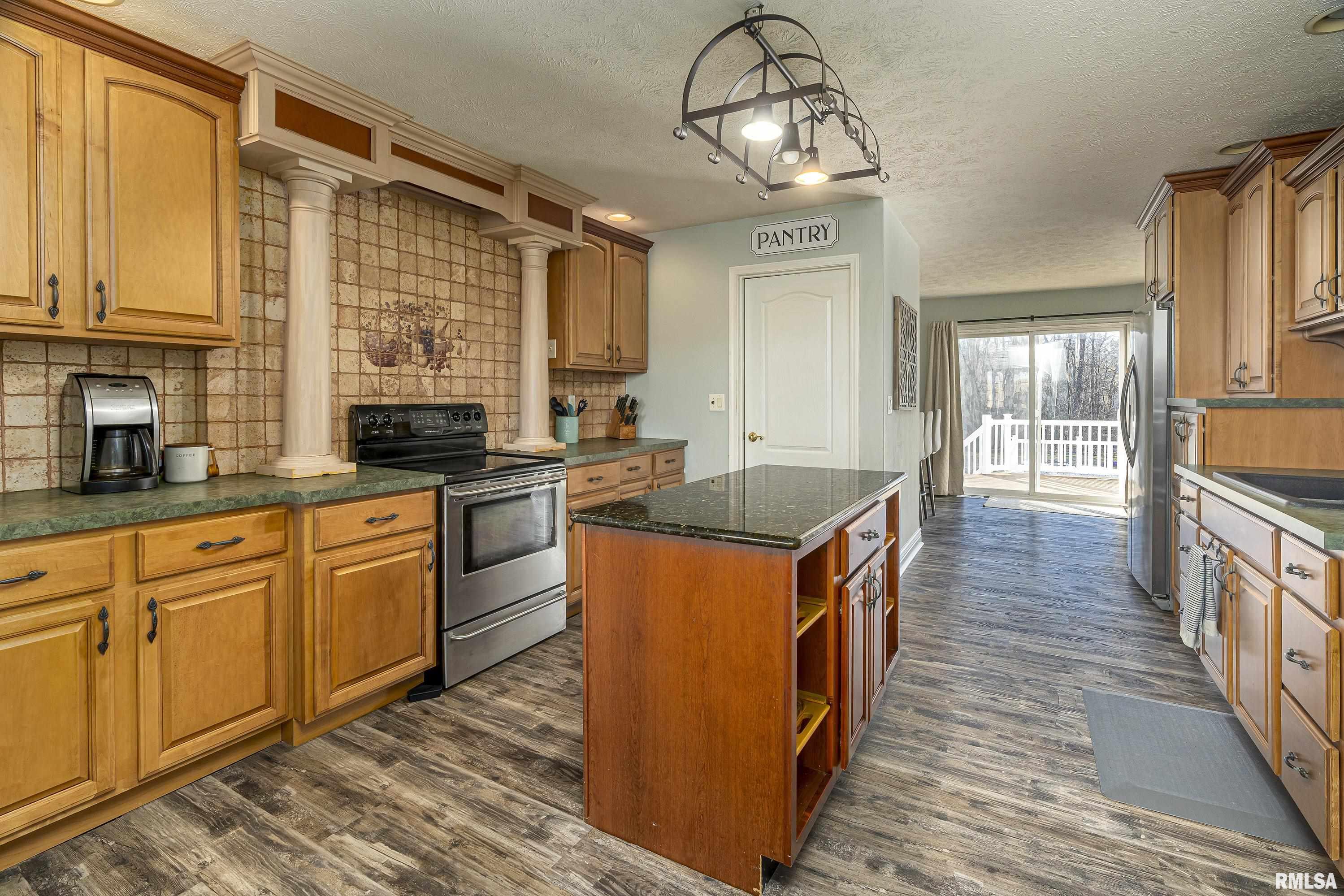 11674 Hafer Road Carterville, IL 62918 - Photo 11 of 56 Gallery Image 11
