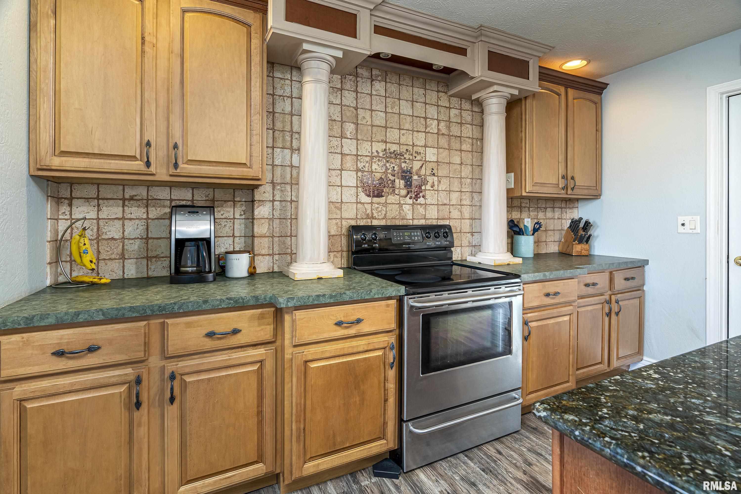 11674 Hafer Road Carterville, IL 62918 - Photo 12 of 56 Gallery Image 12