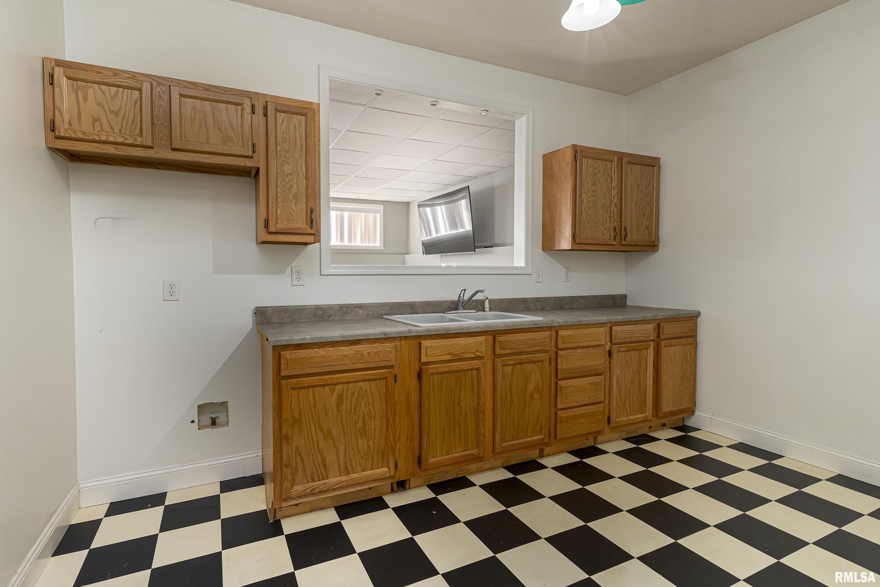 11674 Hafer Road Carterville, IL 62918 - Photo 38 of 56 Gallery Image 38
