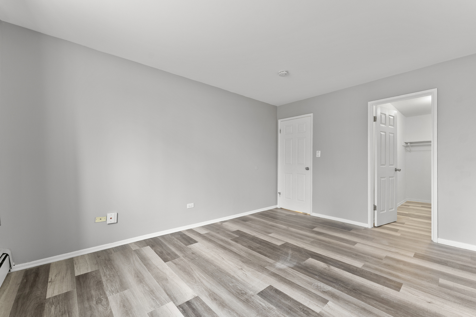 1500 Robin Circle, Unit 203 Hoffman Estates, IL 60169 - Photo 9 of 13 a view of room