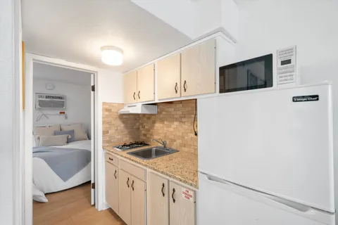 $289,000 | 2101 Surf Avenue, Unit 105, North Wildwood, NJ 08260