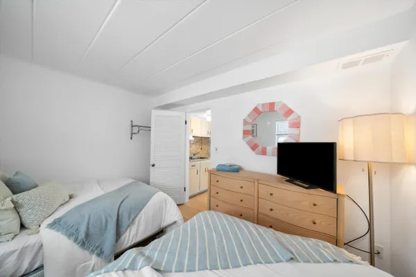 $289,000 | 2101 Surf Avenue, Unit 105, North Wildwood, NJ 08260