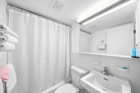 $289,000 | 2101 Surf Avenue, Unit 105, North Wildwood, NJ 08260