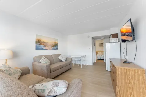 $289,000 | 2101 Surf Avenue, Unit 105, North Wildwood, NJ 08260