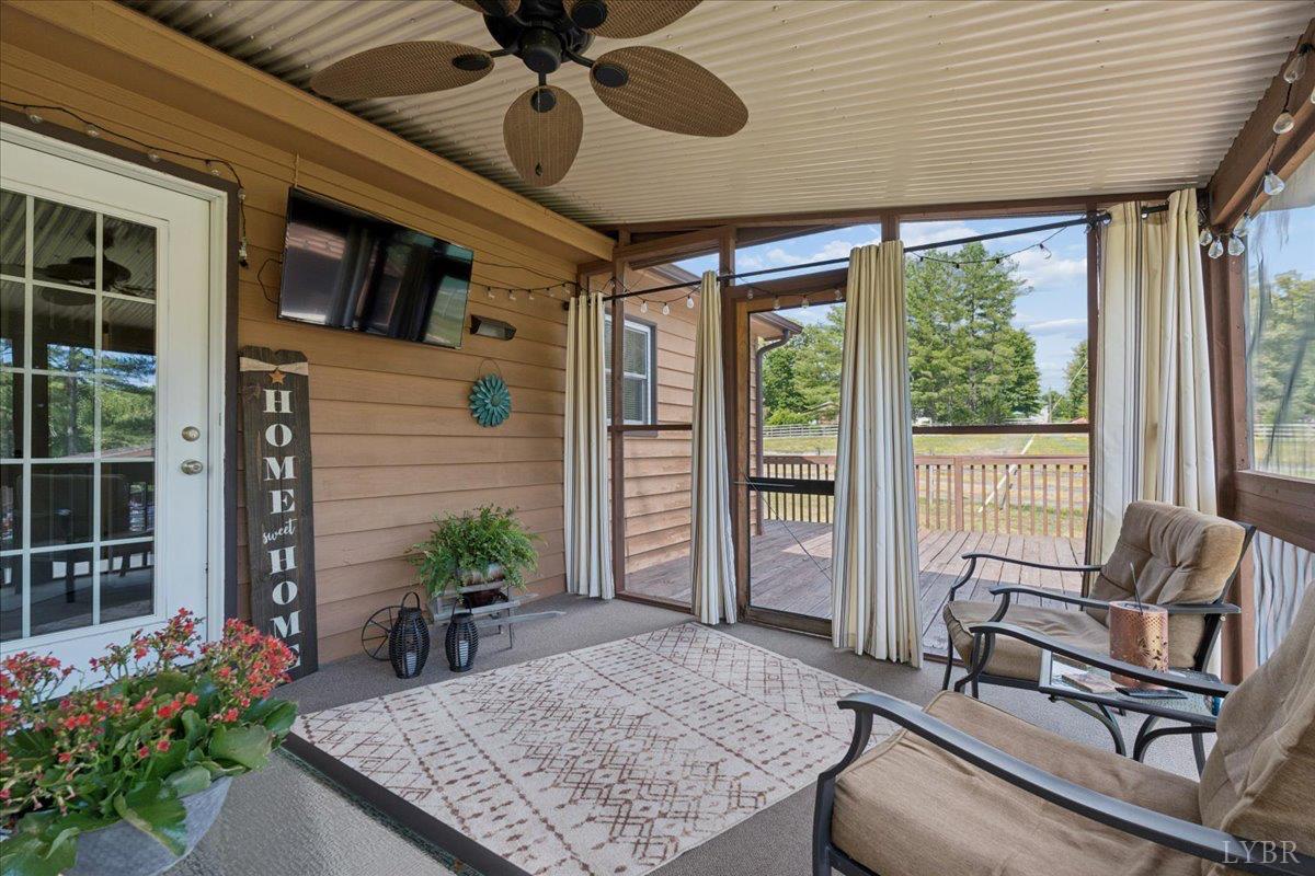 11188 Dickerson Mill Road Moneta, VA 24121 - Photo 23 of 39