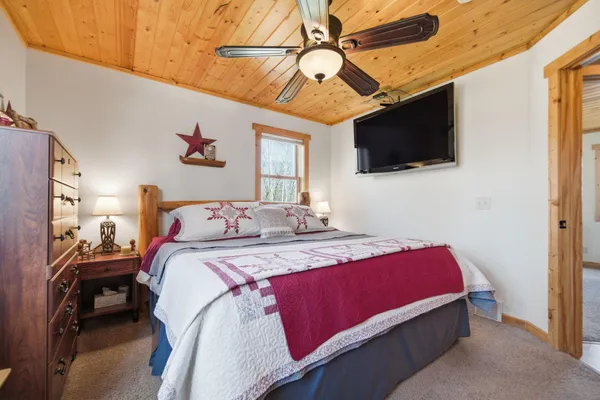 $799,900 | N9705 Bear Trail Lane, Spooner, WI 54801