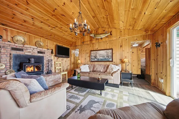 $799,900 | N9705 Bear Trail Lane, Spooner, WI 54801