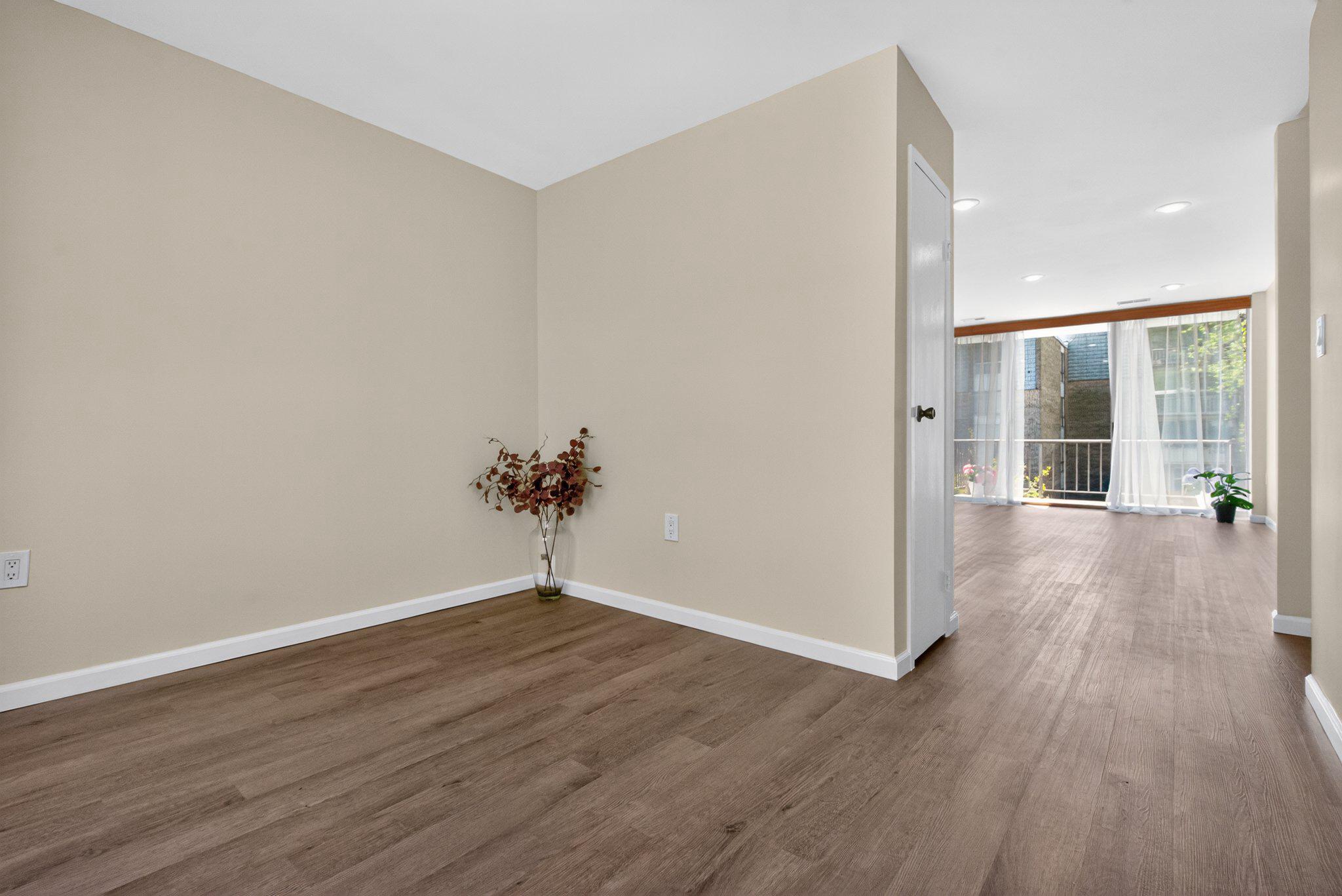 3932 Bel Pre Road, Unit 39326 Silver Spring, MD 20906 - Photo 4 of 20 Dining room, view to the living room.