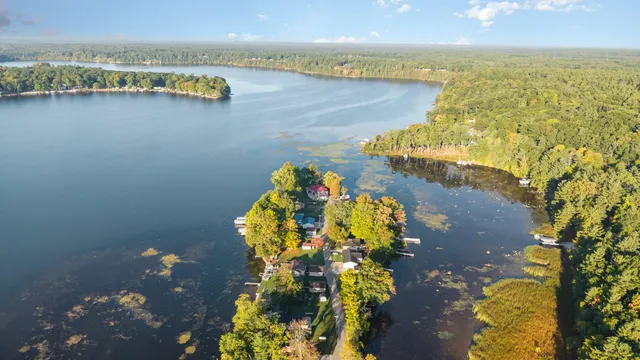 $285,000 | 6215 Lake Street, Newaygo, MI 49337