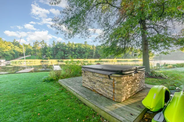 $285,000 | 6215 Lake Street, Newaygo, MI 49337