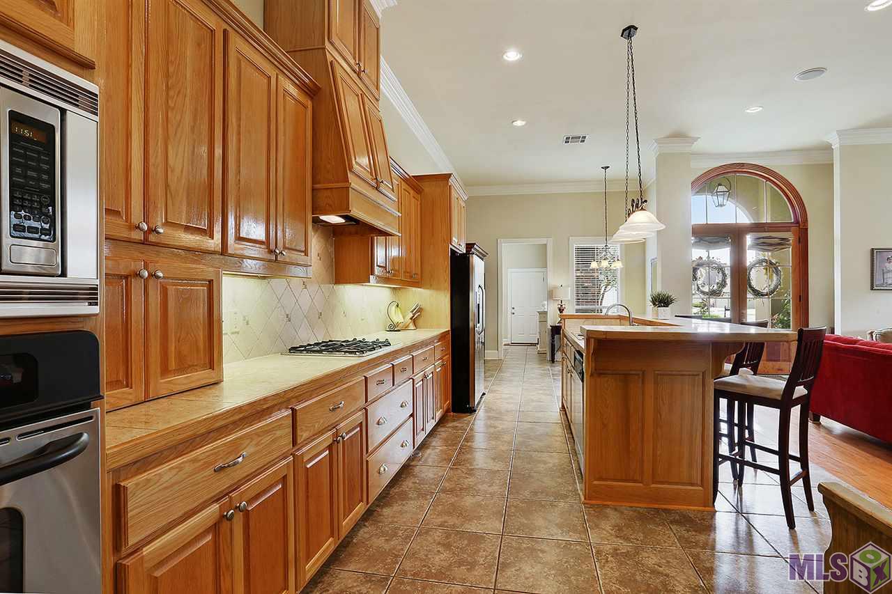 Travertine counter tops