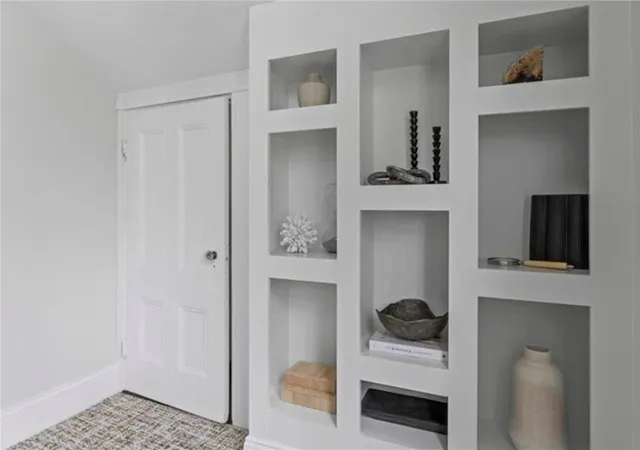 $2,900 | 259 Gibbs Avenue, Unit 5, Newport, RI 02840