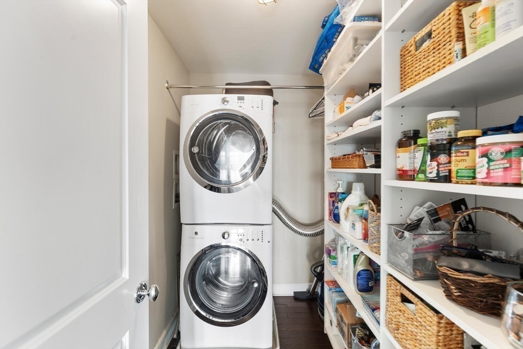 606 East 4th Street, Unit 301 Boston, MA 02127 - Photo 30 of 42 a utility room with dryer and washer