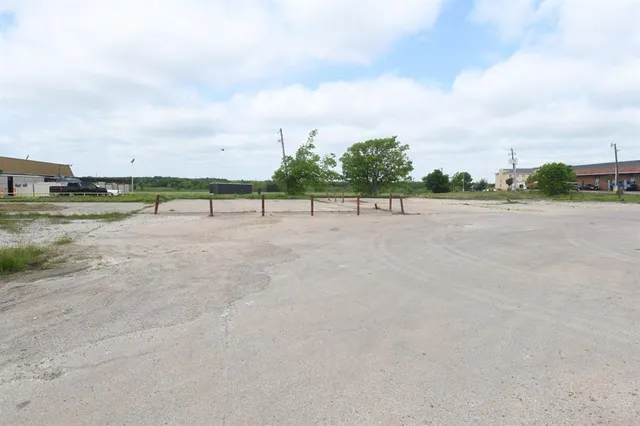 $175,000 | 1706 Highway 34, Terrell, TX 75160