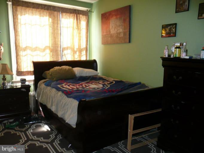 2704 Ontario Road Northwest Washington, DC 20009 - Photo 14 of 14 Bedroom #3