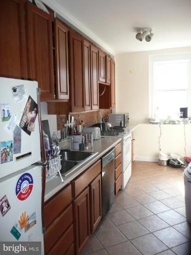 2704 Ontario Road Northwest Washington, DC 20009 - Photo 7 of 14 Kitchen