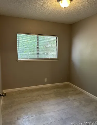 $1,250 | 6858 Maple Springs, San Antonio, TX 78249