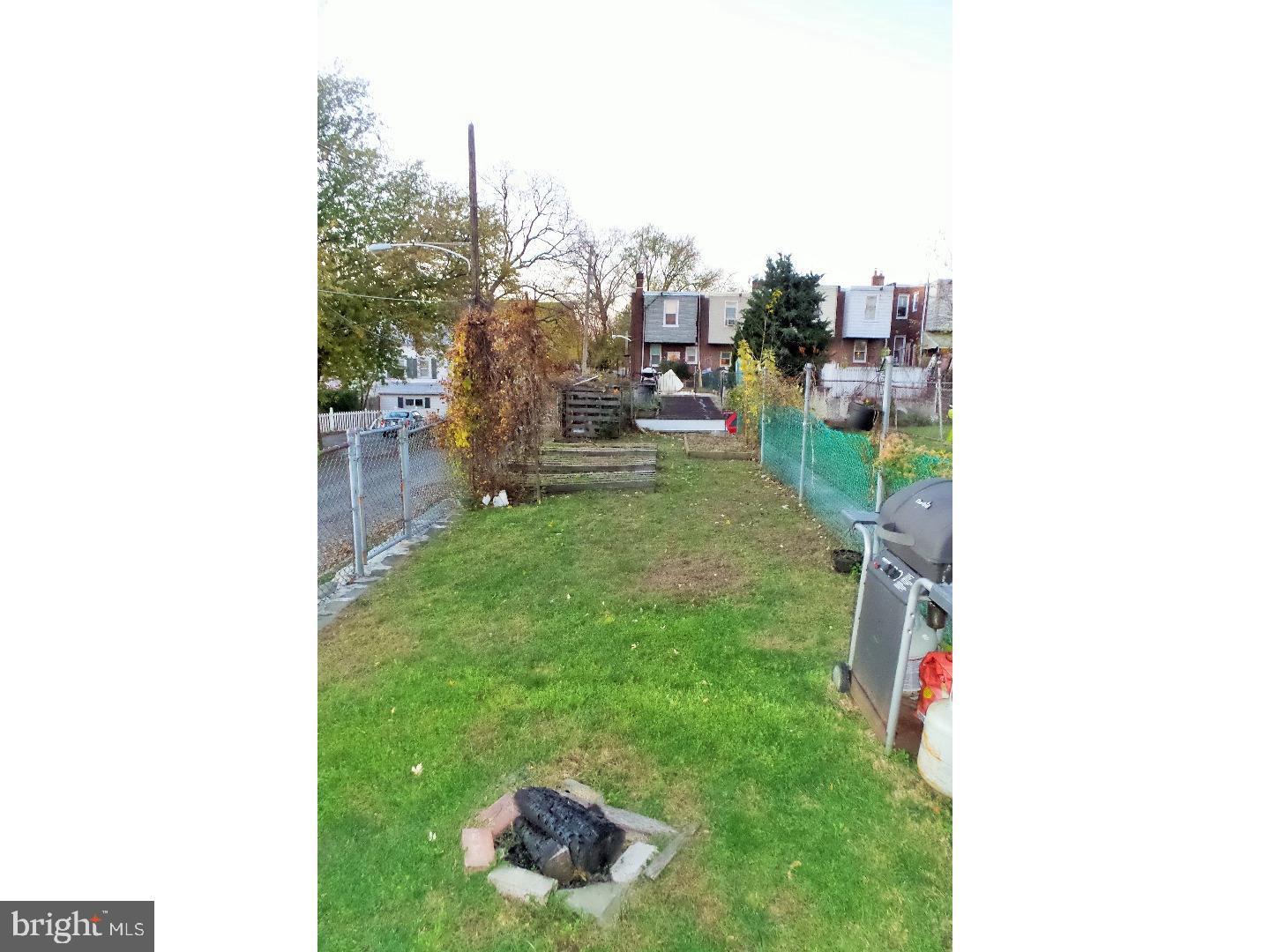 326 Fountain Street, Unit 2 Philadelphia, PA 19128 - Photo 19 of 19 Backyard