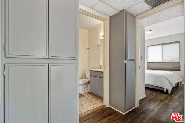 $2,400 | 3600 Bagley Avenue, Unit 201, Los Angeles, CA 90034