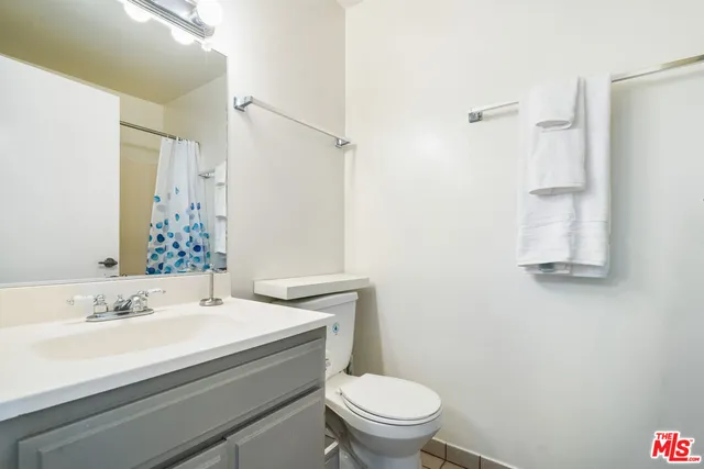 $2,400 | 3600 Bagley Avenue, Unit 201, Los Angeles, CA 90034