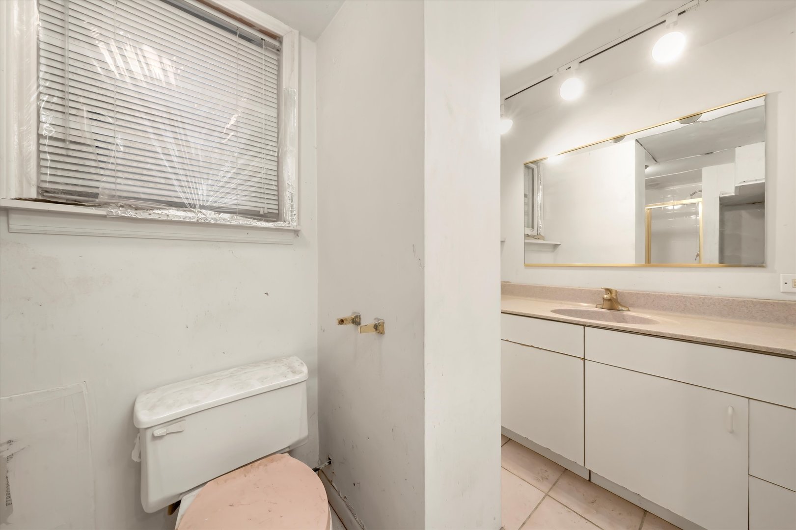 6858 Riverside Drive Berwyn, IL 60402 - Photo 25 of 36