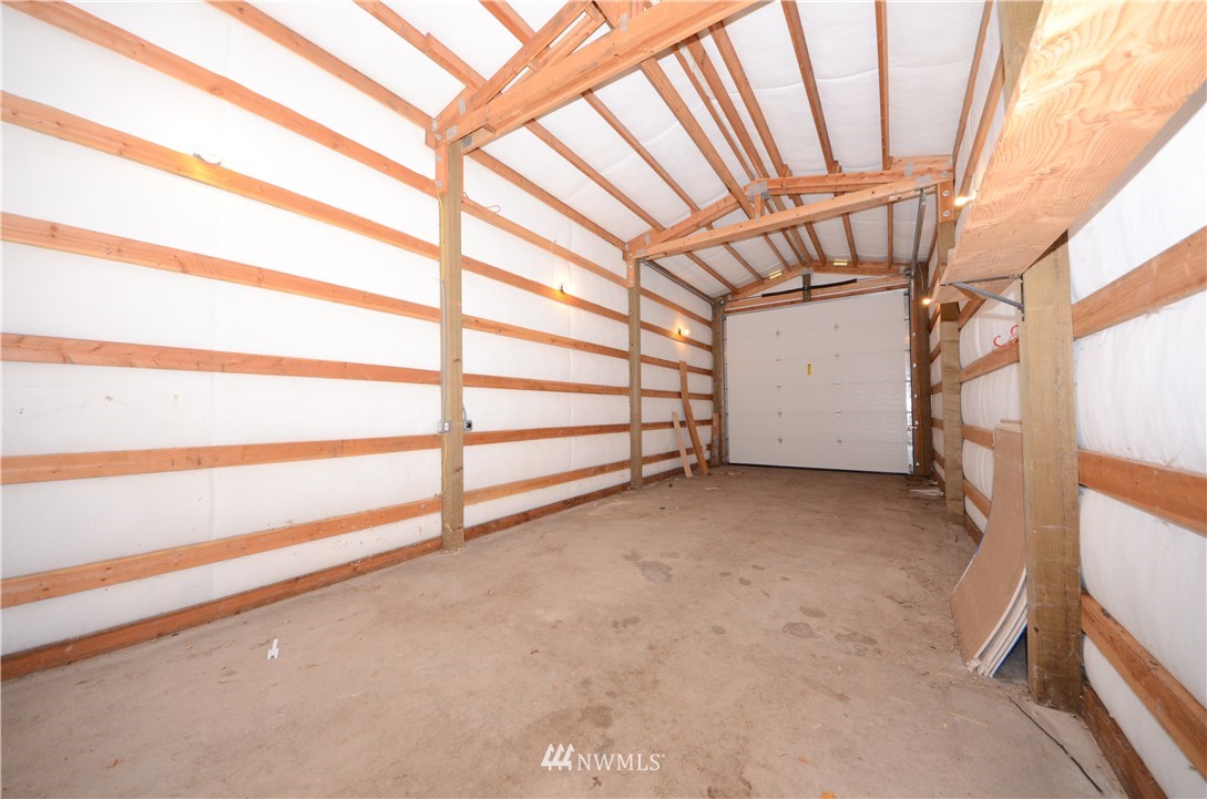17707 Jordan Street Southwest Rochester, WA 98579 - Photo 18 of 23 a view of entryway