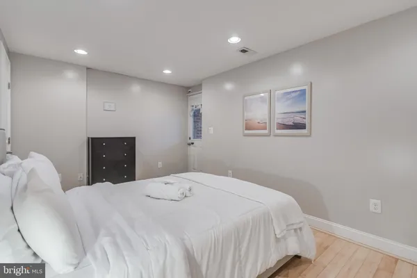 $2,650 | 26 T Street Northeast, Unit 1, Washington, DC 20002