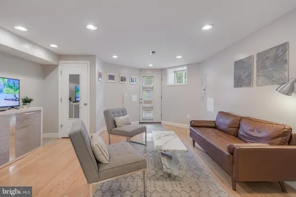 $2,650 | 26 T Street Northeast, Unit 1, Washington, DC 20002