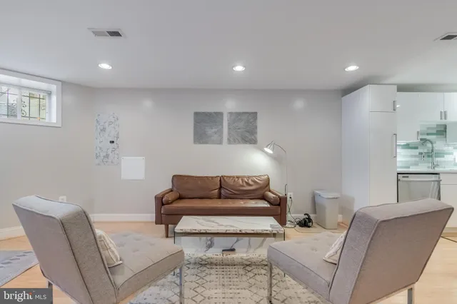 $2,650 | 26 T Street Northeast, Unit 1, Washington, DC 20002