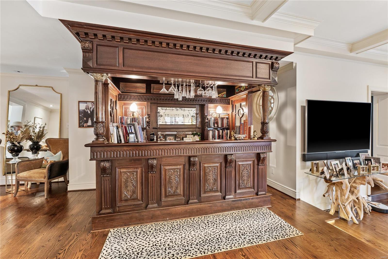 8 Radnor Road Huntleigh, MO 63131 - Photo 22 of 63