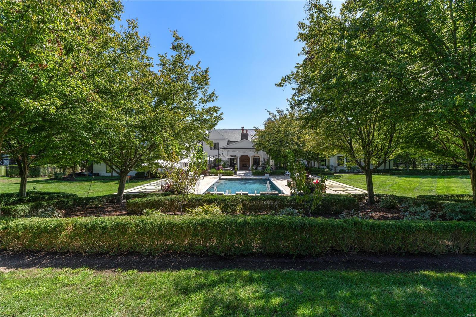 8 Radnor Road Huntleigh, MO 63131 - Photo 54 of 63