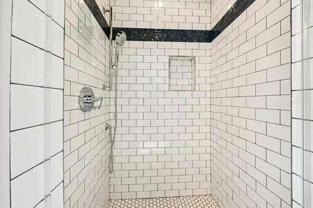 $2,900 | 1224 Waverly Street, Houston, TX 77008