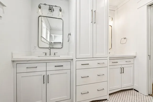 $2,900 | 1224 Waverly Street, Houston, TX 77008