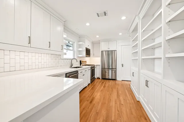 $2,900 | 1224 Waverly Street, Houston, TX 77008