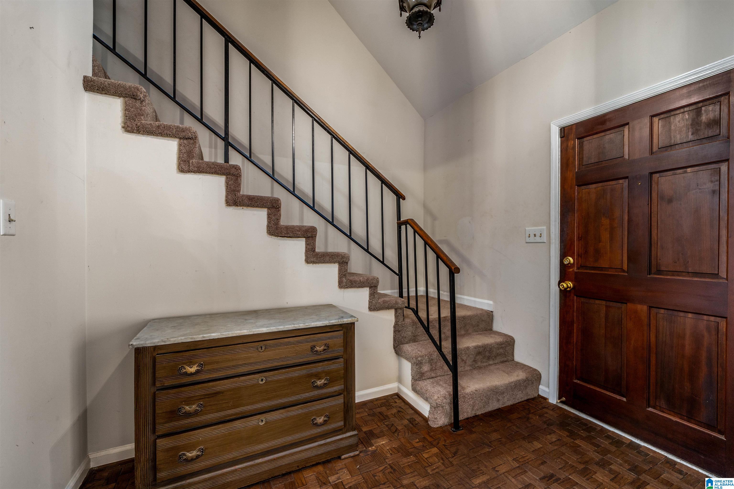 1521 Saulter View Road Birmingham, AL 35209 - Photo 3 of 29 Gallery Image 3