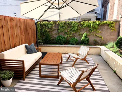 a view of sitting area on roof deck