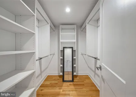 a view of livingroom with hardwood floor