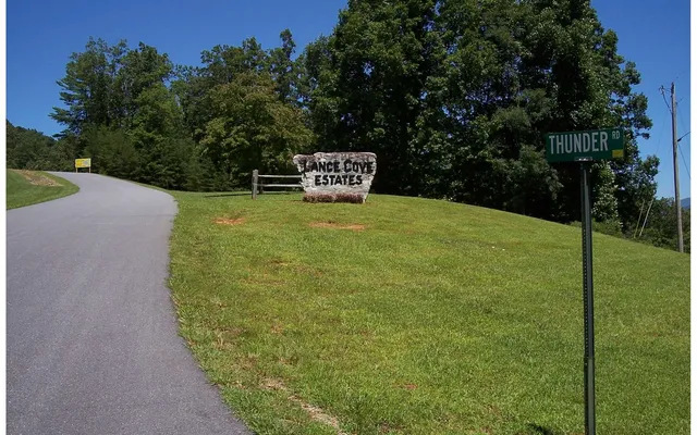 $40,235 | 22 Thunder Road, Hayesville, NC 28904