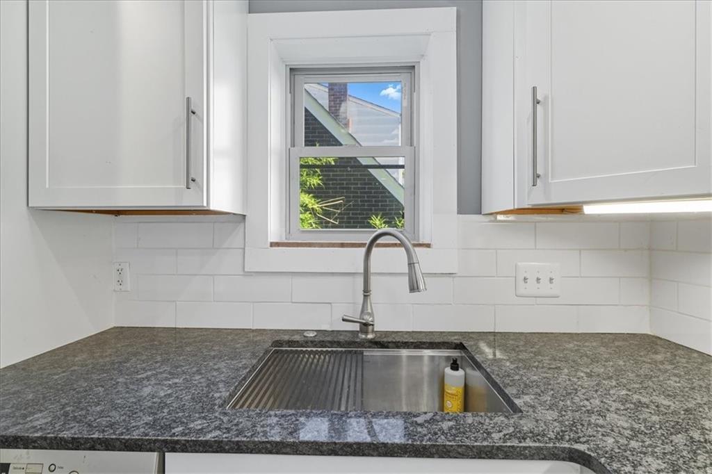 1327 Buente Street Pittsburgh, PA 15212 - Photo 18 of 44 Single Bin Sink