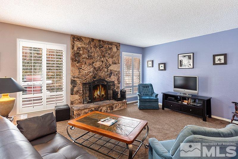 573 Marta Way Reno, NV 89503 - Photo 4 of 19 Photo 4