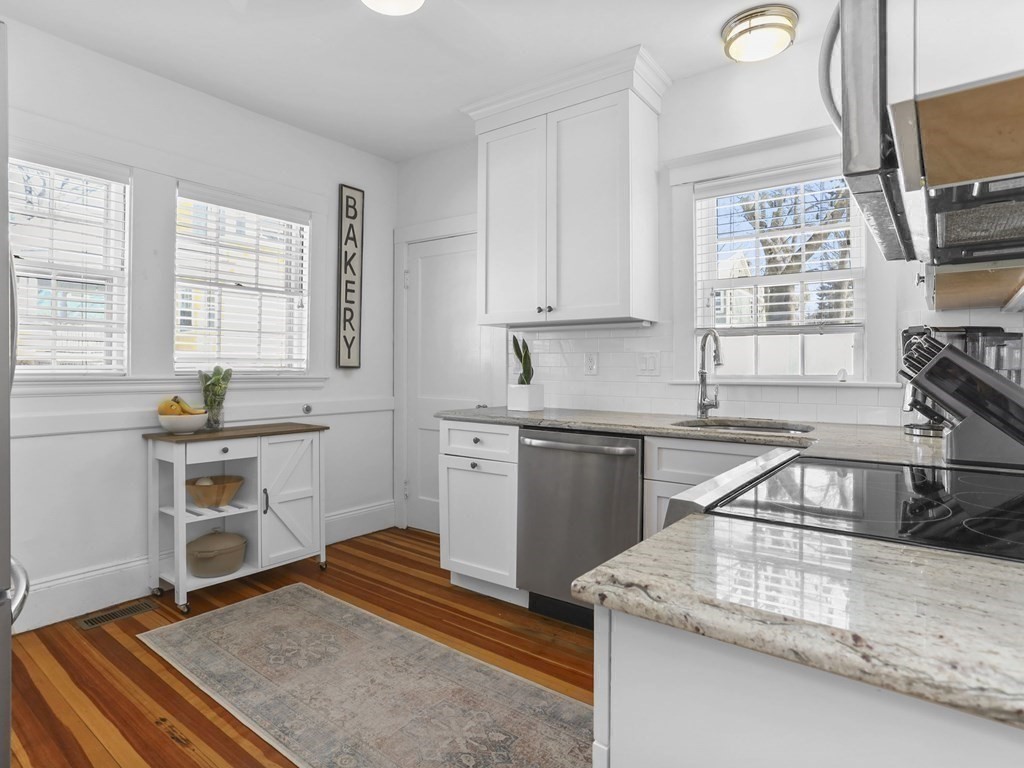 80 Brookside Avenue Newton, MA 02460 - Photo 11 of 28