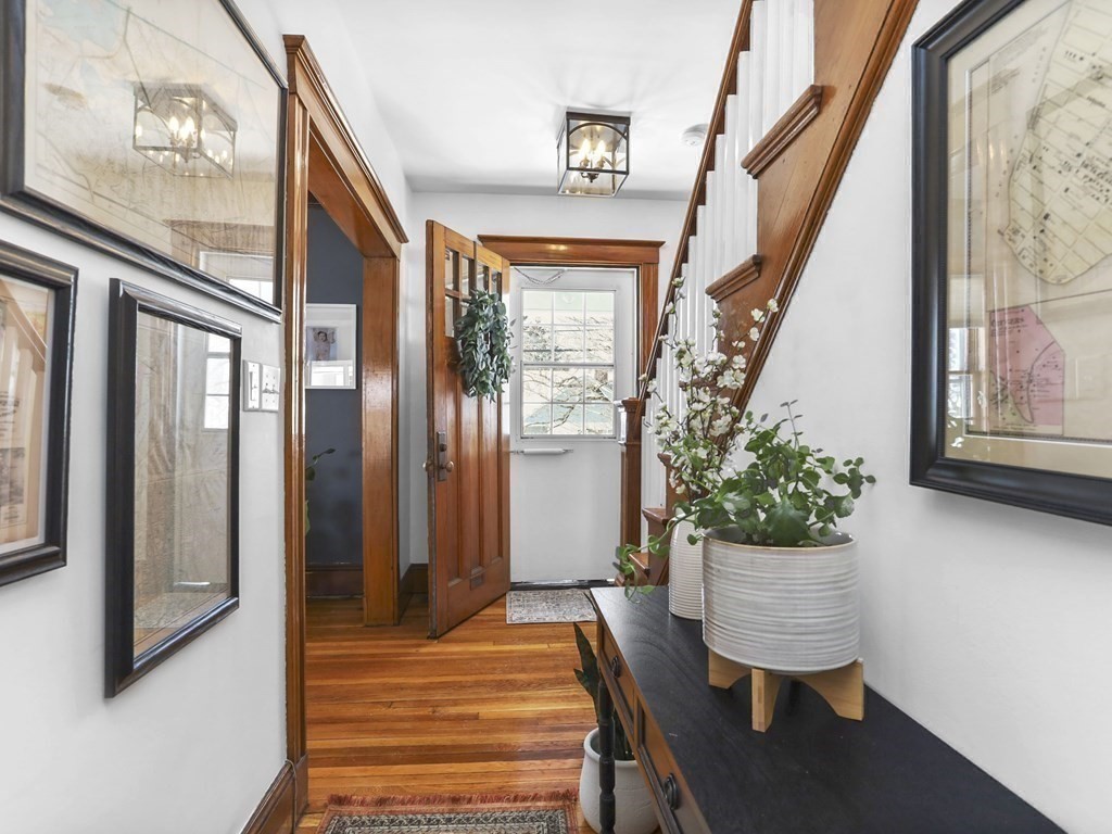 80 Brookside Avenue Newton, MA 02460 - Photo 4 of 28