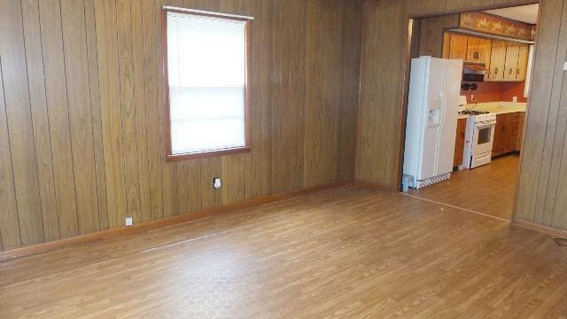 3220 Ford Hampton Road Winchester, KY 40391 - Photo 14 of 54 Living room.