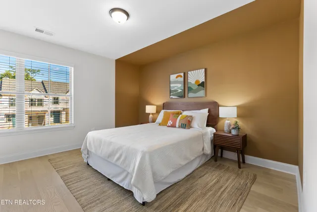 $385,000 | 1805 Bennett Vlg Drive, Maryville, TN 37804