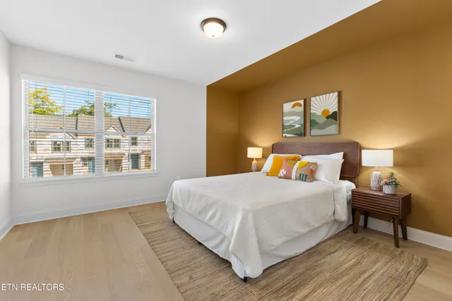 $385,000 | 1805 Bennett Vlg Drive, Maryville, TN 37804